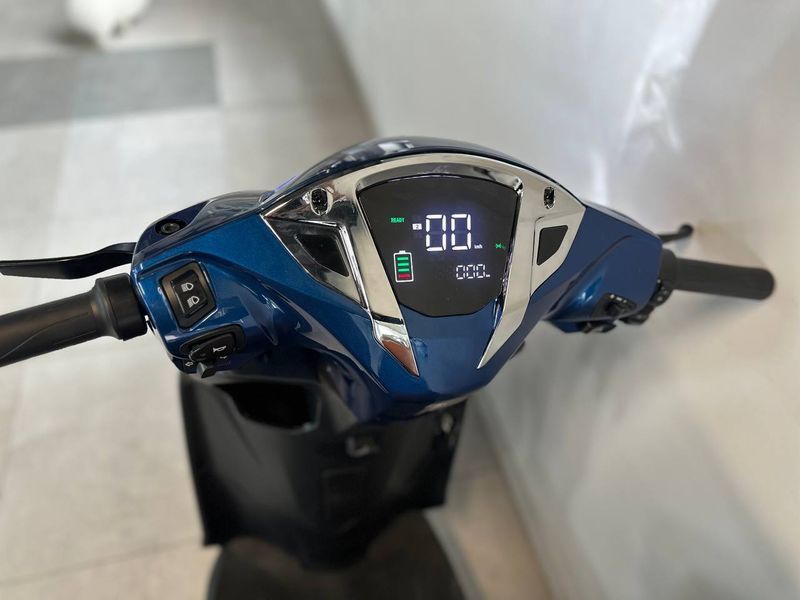 Электроскутер E-Titan Storm 12" 72V 32AH 2000W 965-7 фото