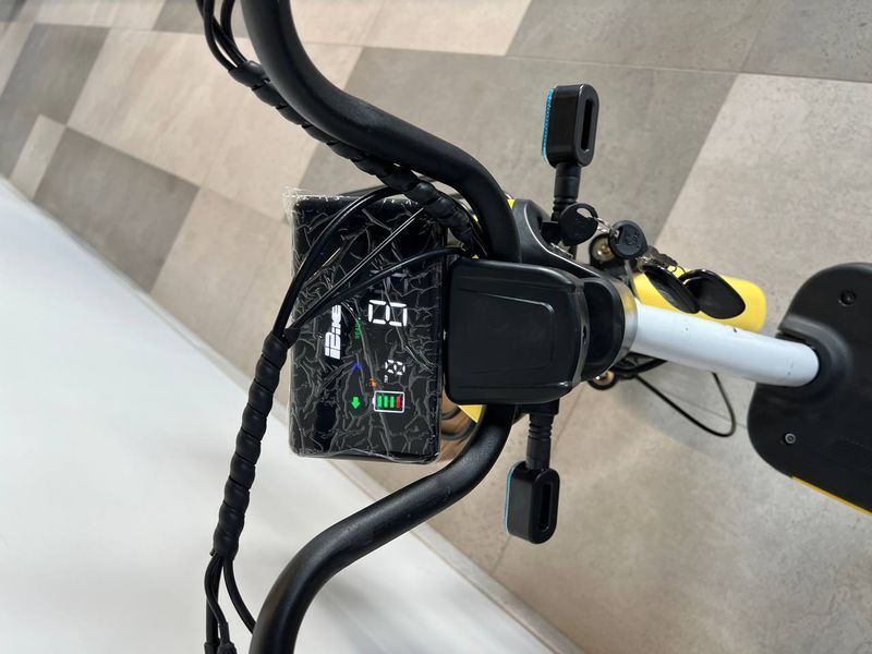 Электроскутер SPARK R5 14" 48V/350W/13Ah 0-48092 фото