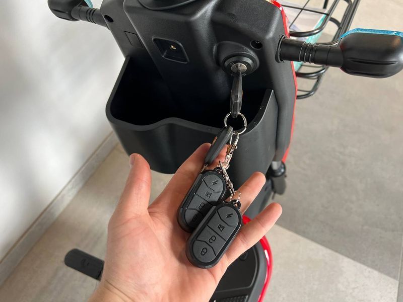 Електроскутер SPARK R2 14" 60V/500W/23Ah червоний 8906796 фото