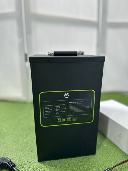 Акамулятор в корпусі із зарядним пристроєм LifePo4 LFP (літій-залізо-фосфат) 48V40Ah 978-07 фото