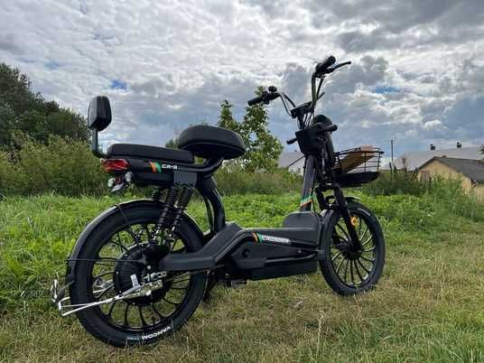 Купить Электроскутер 600W на колесах 20