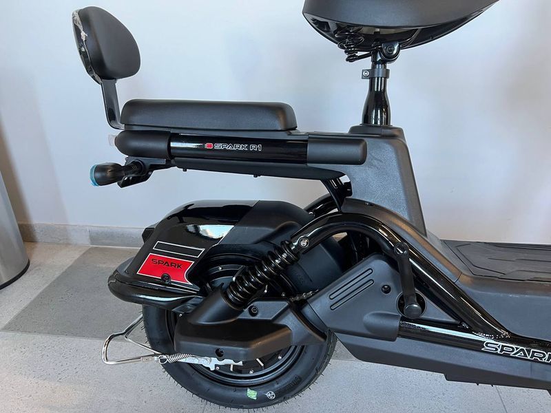 Електроскутер SPARK R1 14" 60V/500W/23Ah чорний 35789278 фото
