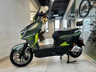 Электроскутер IDemo Thunder PRO W200-LFP 678-98 фото