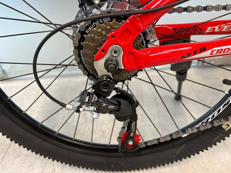 Подростковый Спортивный Велосипед CROSSBIKE EVEREST 24"12" красный 62356246 фото