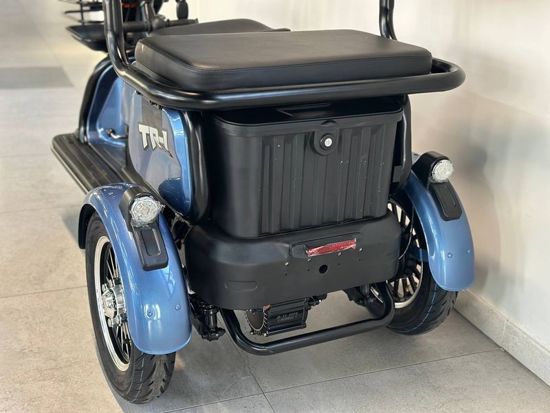 Трехколесный электроскутер Crosser 72V/20AH/1000W 0674l фото