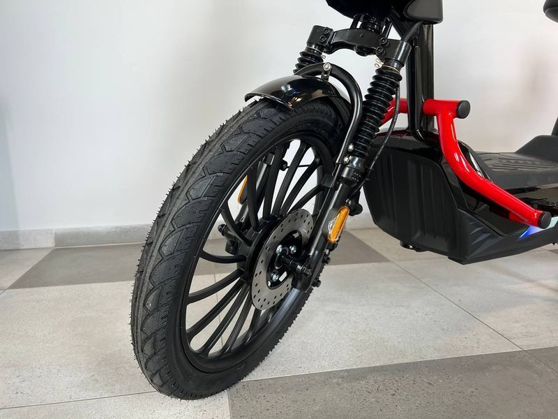 Електроскутер Crosser CR-6 PRO 60V/20AH/600W  96-98797 фото