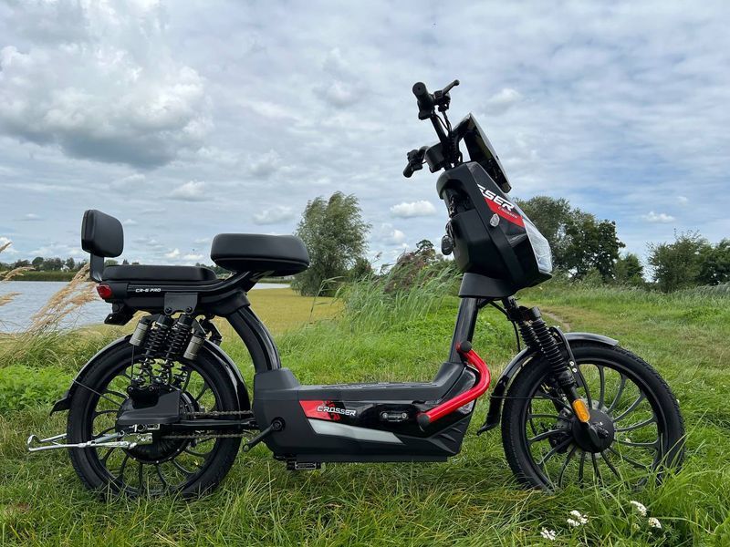 Електроскутер Crosser CR-6 PRO 60V/20AH/600W  96-98797 фото
