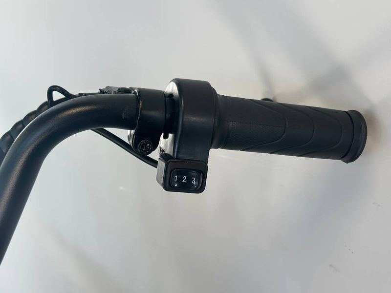 Электроскутер E-Titan Master 20" 60V 20AH 1000W 7695 фото