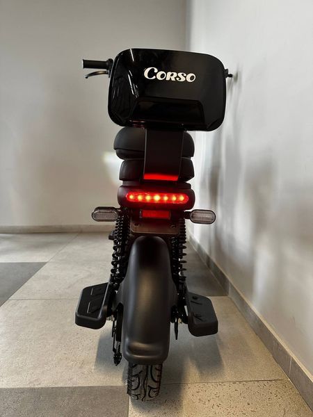 Електроскутер Corso Raven RN-283324  800W, 60V/20Ah 3924-20 фото